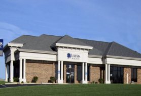 A photo of our bank branch in Rolla, Missouri.